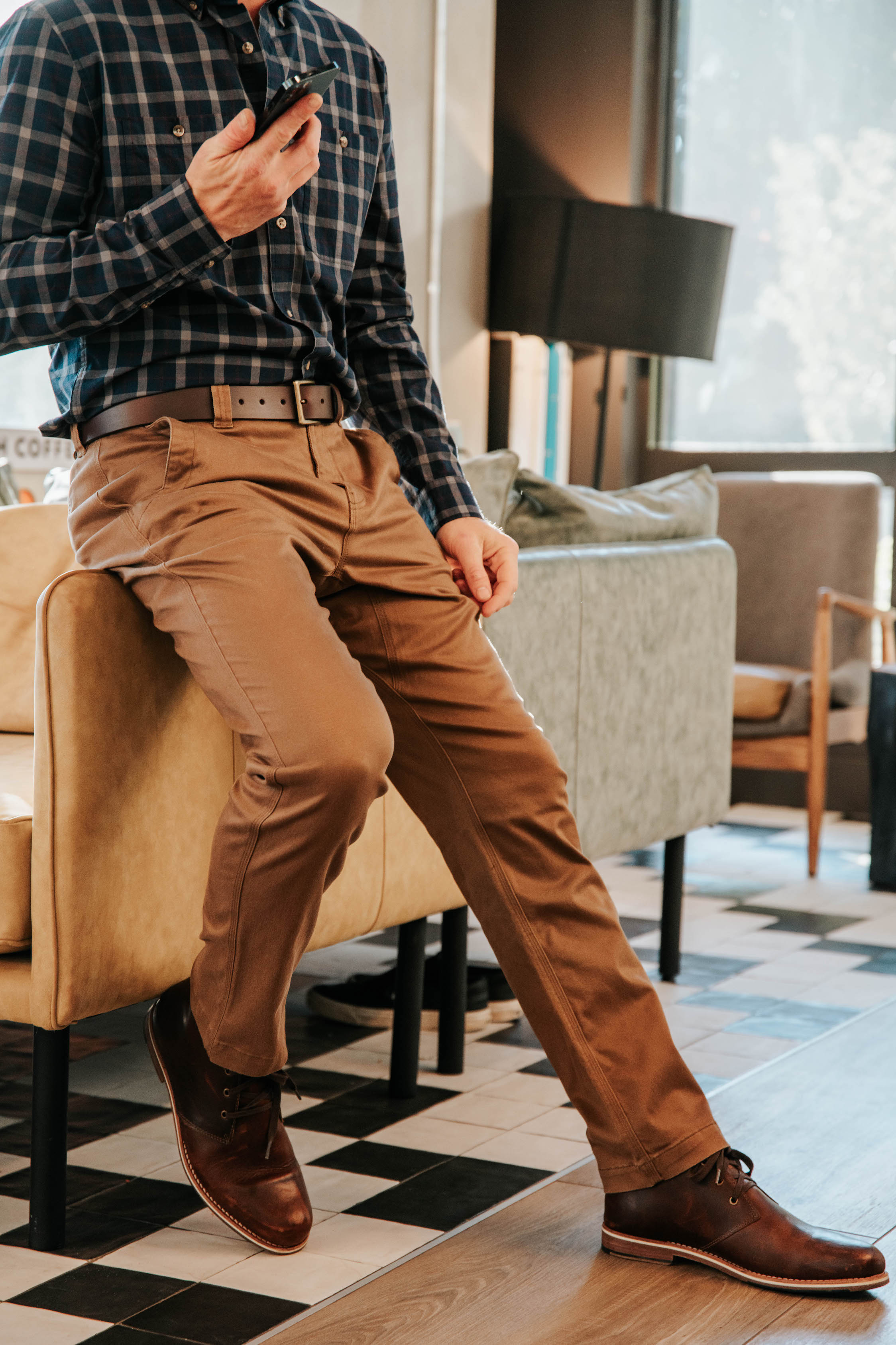 Men's Modern Fit Pants